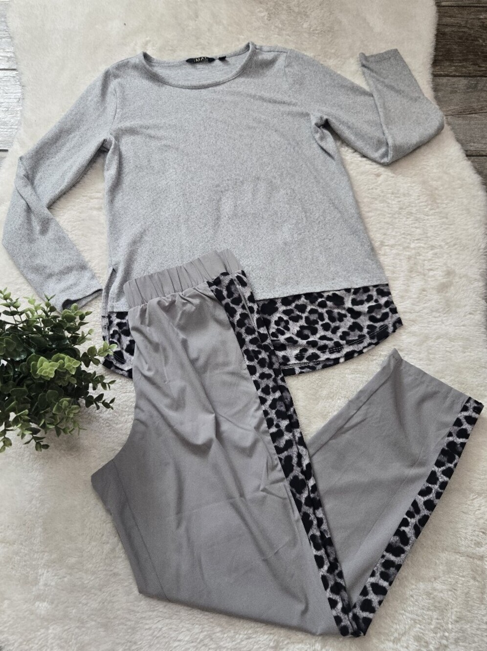 IMAN Global Grey Mixed Media Leopard Print 2-Piece Tracksuit Loungewear Set, S